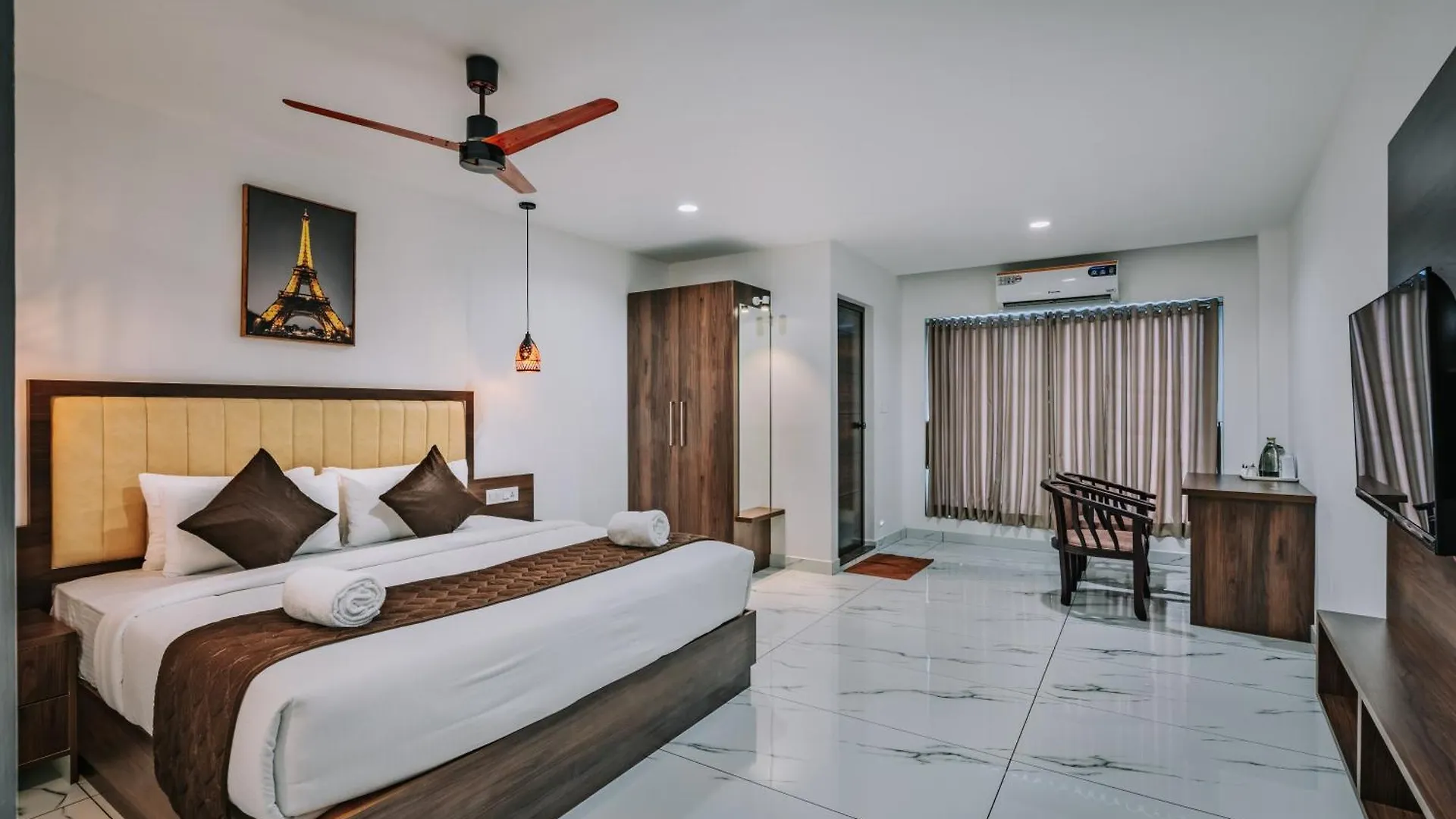 Mughal Suites Kochi 2*,  印度